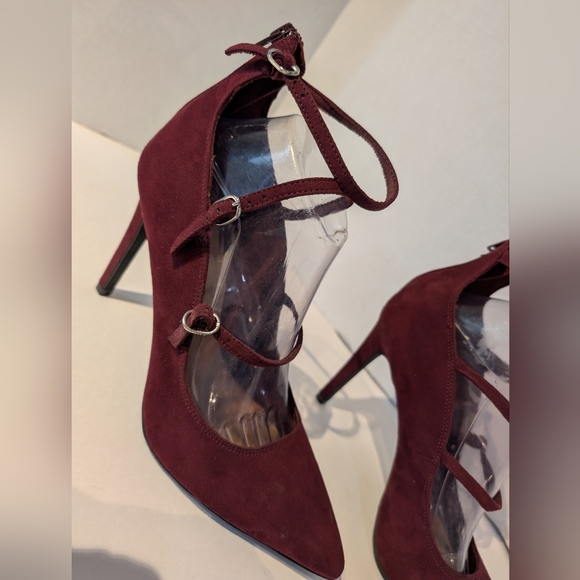 Burgundy Faux Suede 3 Strap Stilleto Heels Sz.10W Christian Siriano‎ - Picture 2 of 15